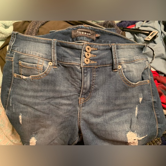 Torrid High Rise Jegging Skinny Deconstructed Jeans Blue Size 14R Size 14 - Picture 5 of 7